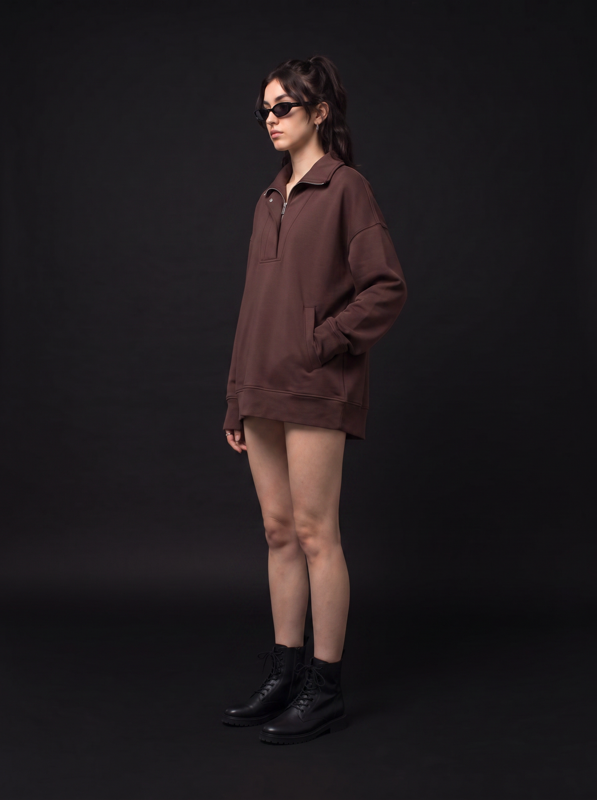 Calm Pullover - Chocolate Brown - side model