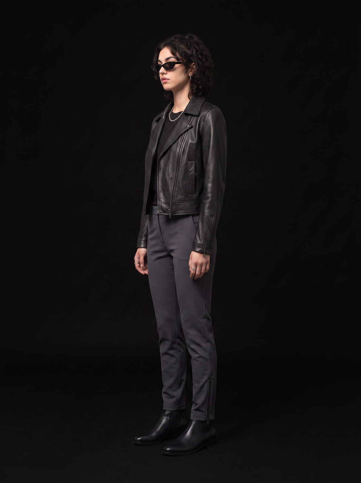 Kuro Jacket - Obsidian Black - side model