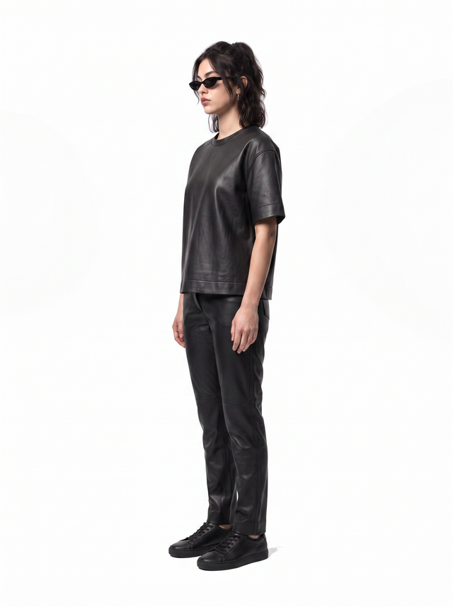 Leather Tee - Obsidian Black - side model