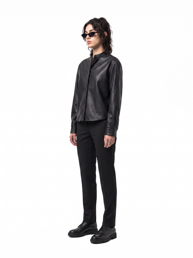 Onyx Overshirt - Obsidian Black - side model