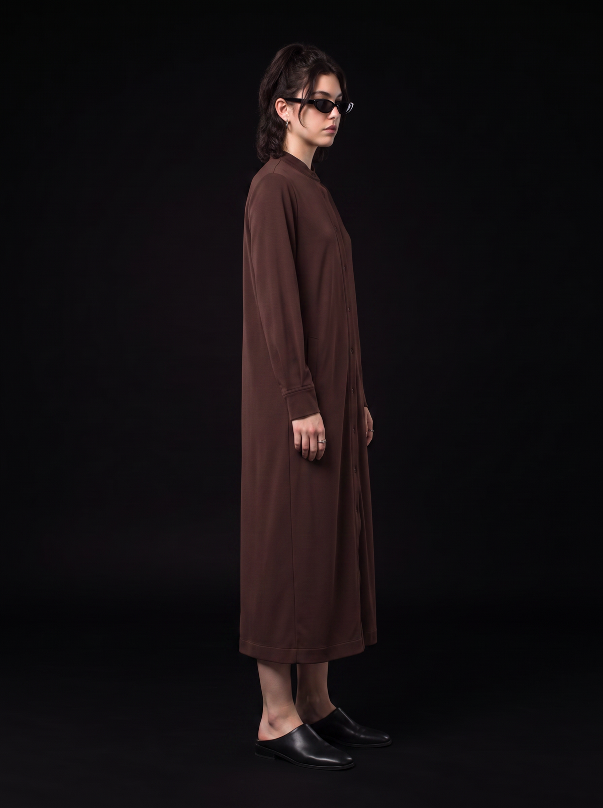 Slender Robe - Chocolate Brown - side model